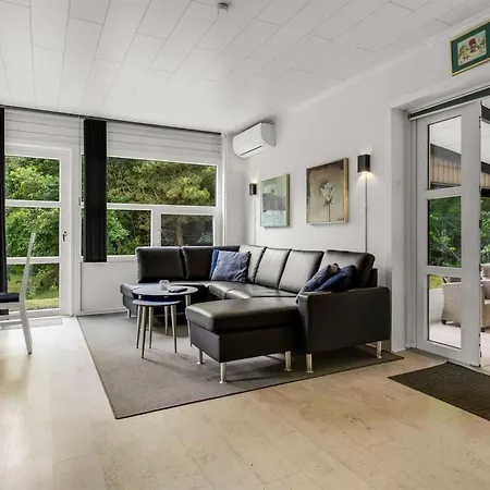 Gwen - 2-7km From The Sea By Interhome